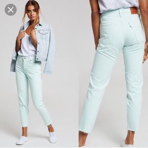 NWT Levi’s Wedgie Fit Summer Glacier Mint Frayed